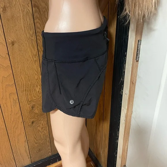 Lululemon" Run Times Short Black-Size (6) - Picture 7 of 16